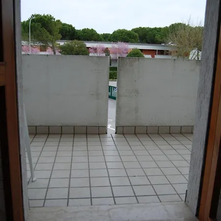 Apartment Family Flat In A With 3 Pools-beahost